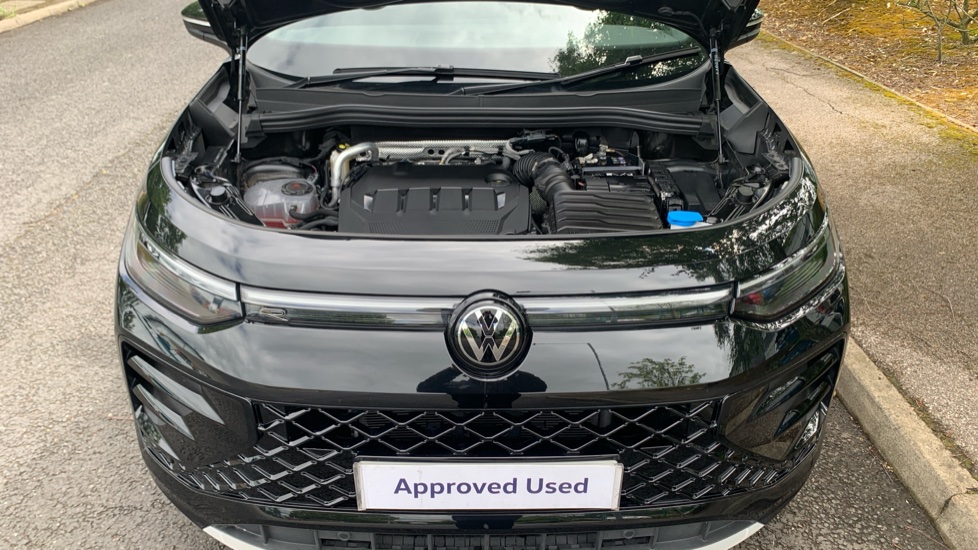 Volkswagen Tayron 2.0 TDI R-Line 5dr DSG7 [7 Seat] Diesel Estate - Image 8