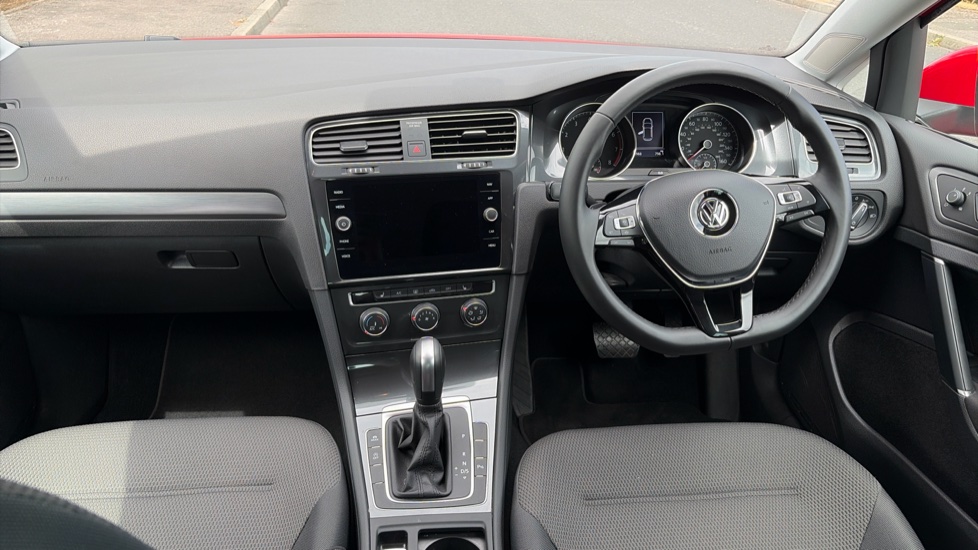 Volkswagen Golf 1.5 TSI EVO 150 Match 5dr DSG Petrol Hatchback - Image 10