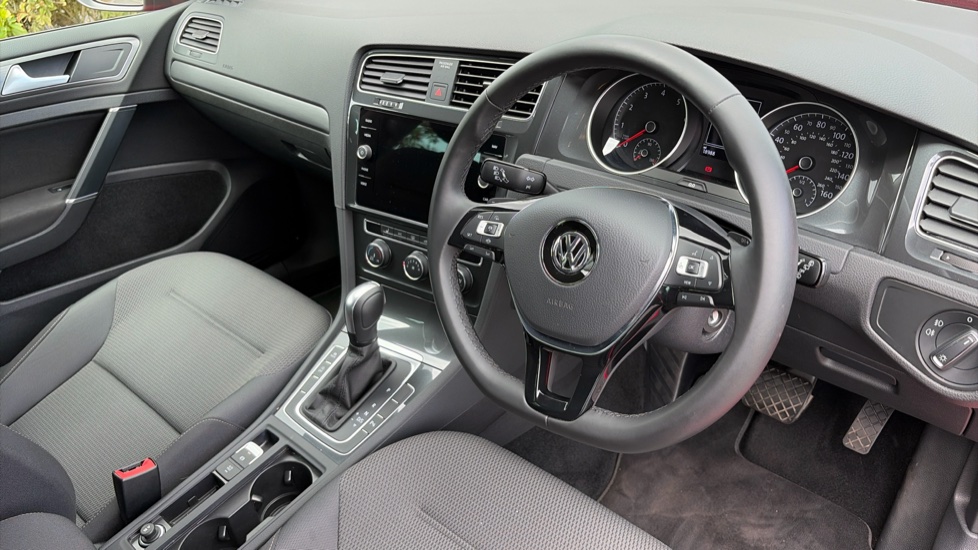 Volkswagen Golf 1.5 TSI EVO 150 Match 5dr DSG Petrol Hatchback - Image 11