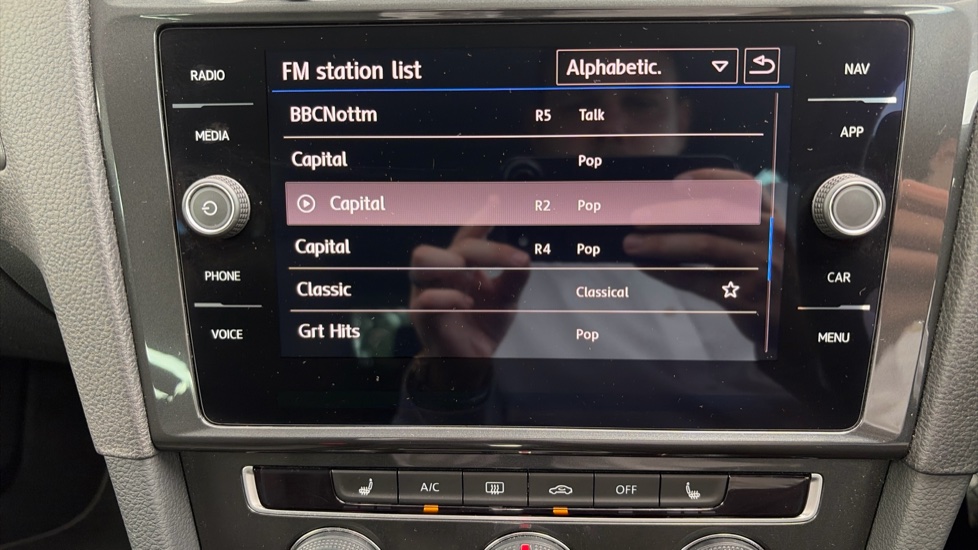 Volkswagen Golf 1.5 TSI EVO 150 Match 5dr DSG Petrol Hatchback - Image 30