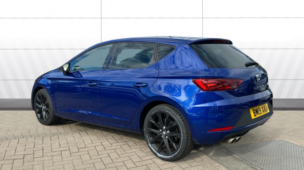 SEAT Leon 1.5 TSI EVO 150 FR Black Edition [EZ] 5dr Petrol Hatchback - Image 2