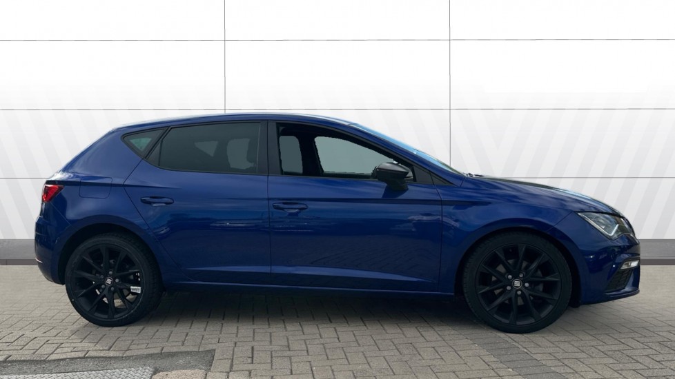 SEAT Leon 1.5 TSI EVO 150 FR Black Edition [EZ] 5dr Petrol Hatchback - Image 5