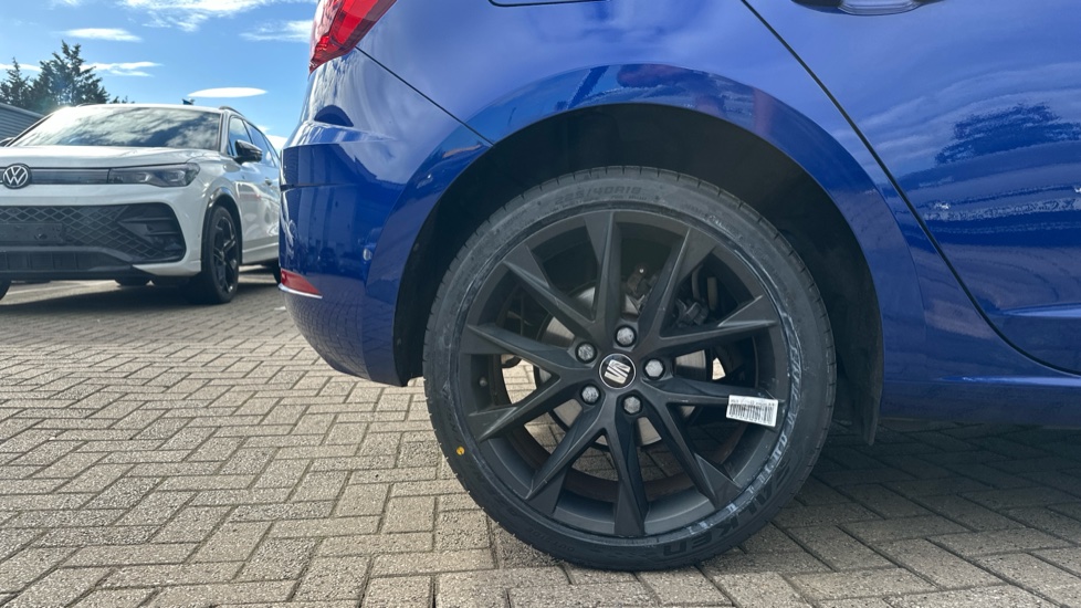 SEAT Leon 1.5 TSI EVO 150 FR Black Edition [EZ] 5dr Petrol Hatchback - Image 7