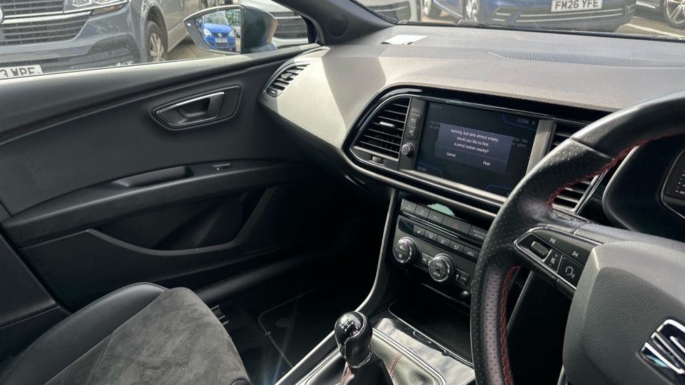 SEAT Leon 1.5 TSI EVO 150 FR Black Edition [EZ] 5dr Petrol Hatchback - Image 14