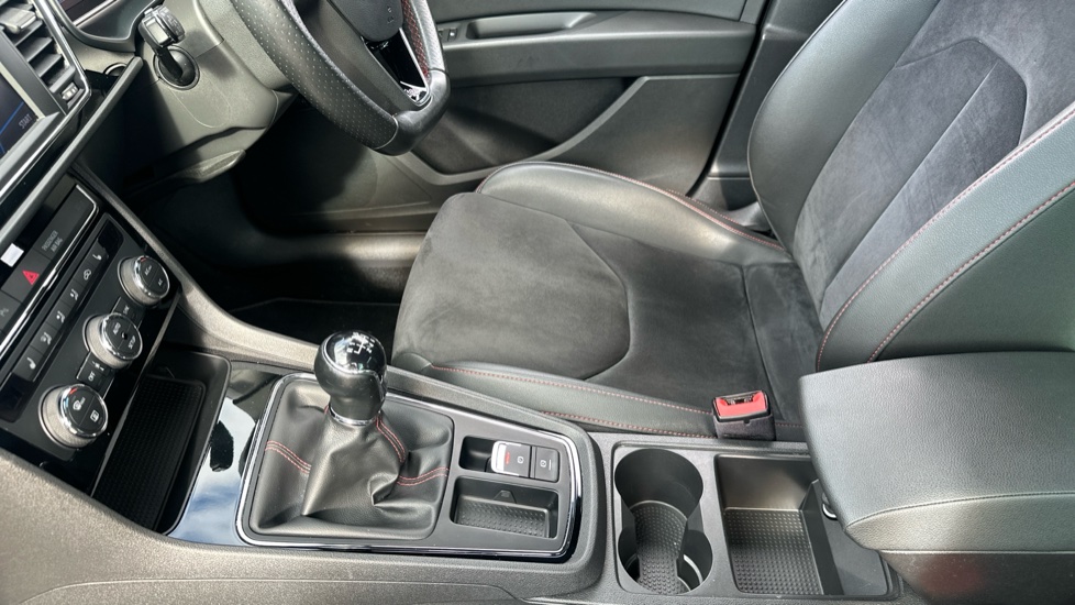 SEAT Leon 1.5 TSI EVO 150 FR Black Edition [EZ] 5dr Petrol Hatchback - Image 22