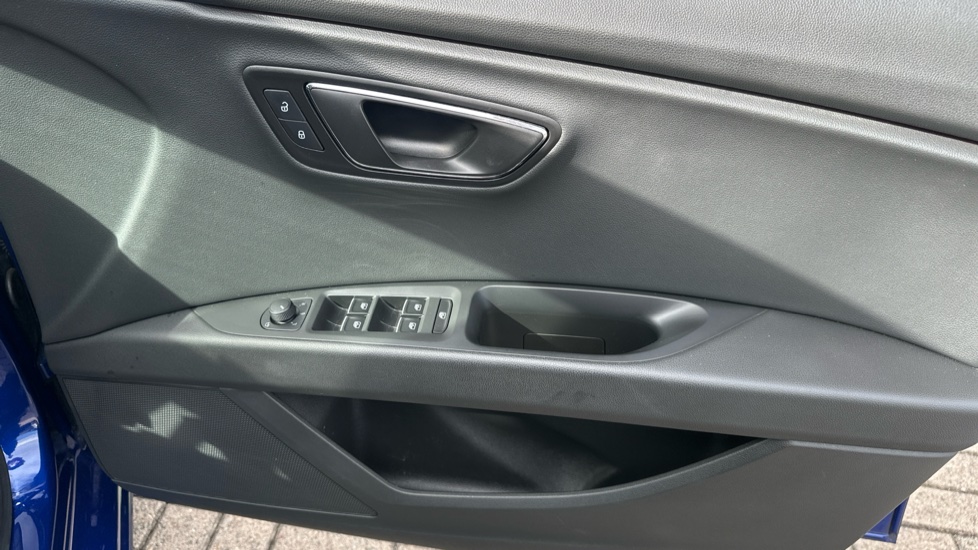 SEAT Leon 1.5 TSI EVO 150 FR Black Edition [EZ] 5dr Petrol Hatchback - Image 33