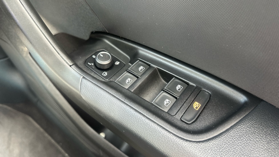 Audi A1 30 TFSI Black Edition 5dr S Tronic Petrol Hatchback - Image 42