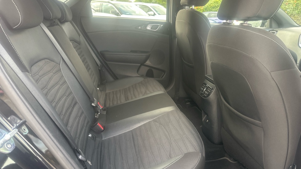 Kia Pro Ceed 1.5T GDi ISG GT-Line 5dr Petrol Estate - Image 16