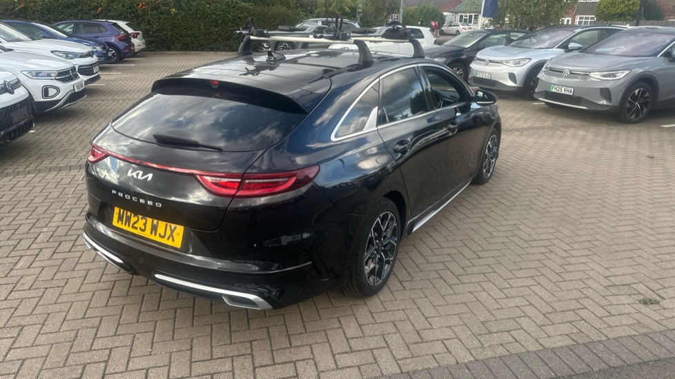 Kia Pro Ceed 1.5T GDi ISG GT-Line 5dr Petrol Estate - Image 32