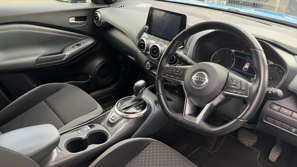 Nissan Juke 1.0 DiG-T 114 N-Connecta 5dr DCT Petrol Hatchback - Image 11