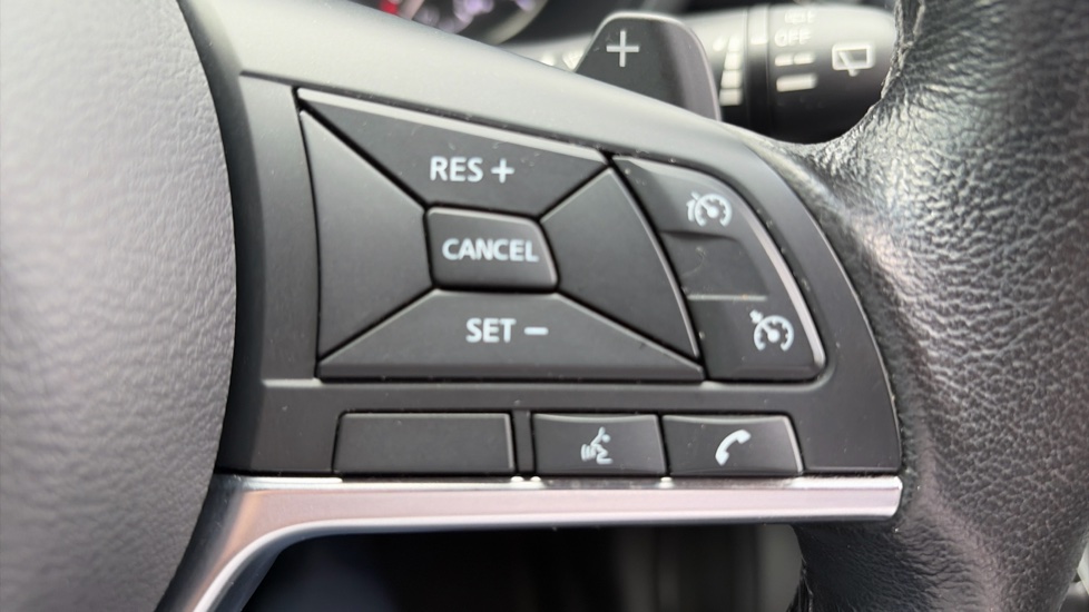 Nissan Juke 1.0 DiG-T 114 N-Connecta 5dr DCT Petrol Hatchback - Image 28