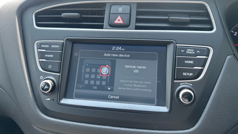 Hyundai i20 1.2 MPi S Connect 5dr Petrol Hatchback - Image 25