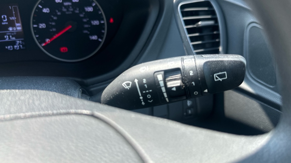 Hyundai i20 1.2 MPi S Connect 5dr Petrol Hatchback - Image 28