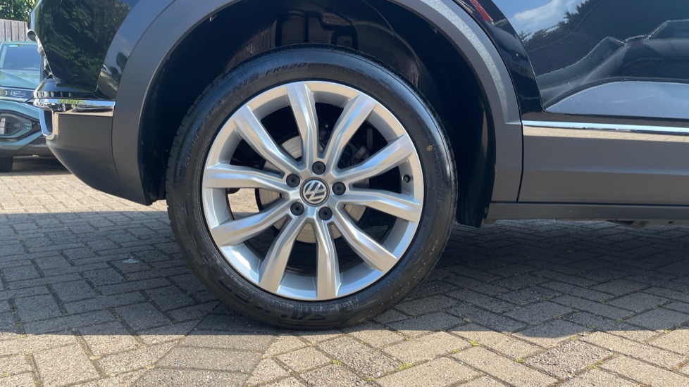 Volkswagen T-Roc 1.5 TSI EVO SEL 5dr Petrol Hatchback - Image 7