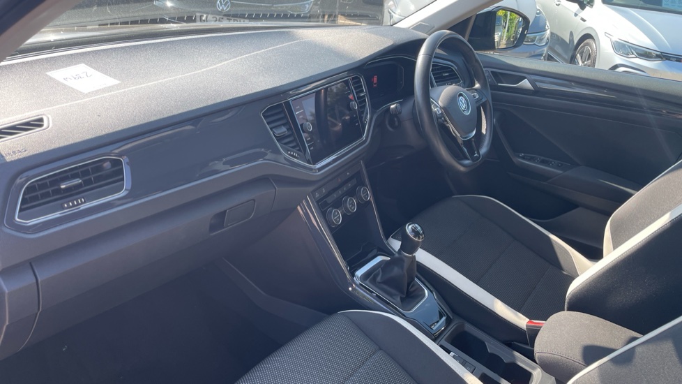 Volkswagen T-Roc 1.5 TSI EVO SEL 5dr Petrol Hatchback - Image 9