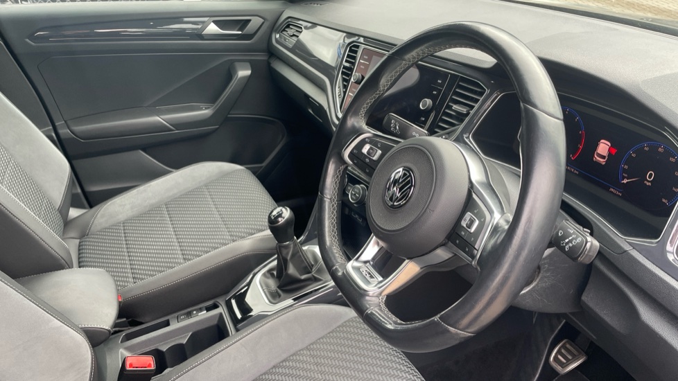 Volkswagen T-Roc 1.5 TSI EVO R-Line 5dr Petrol Hatchback - Image 11