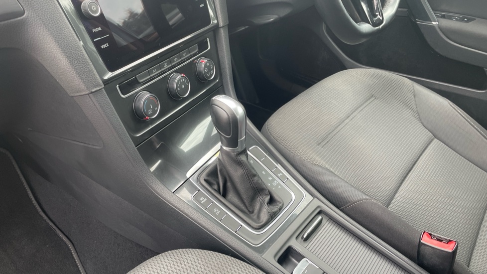 Volkswagen Golf 1.4 TSI SE 5dr DSG Petrol Hatchback - Image 13