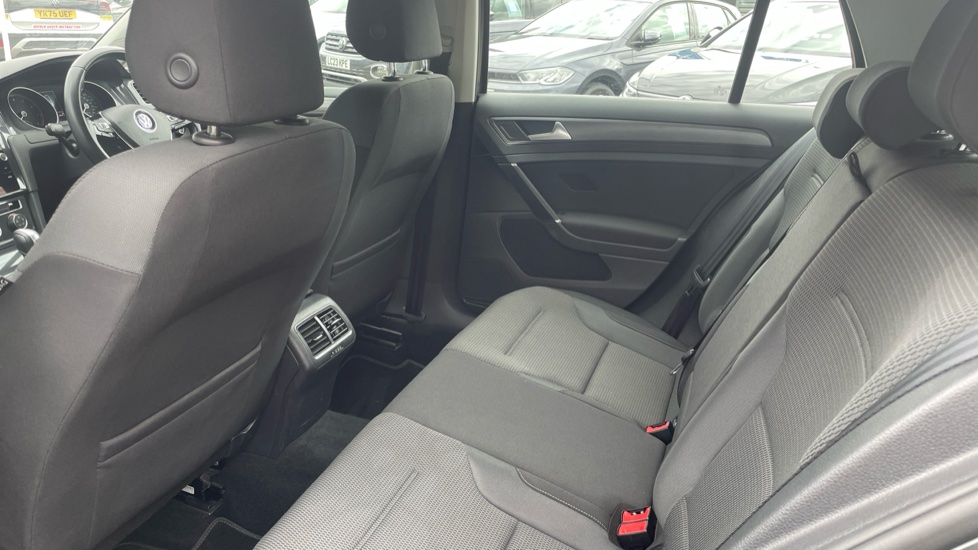 Volkswagen Golf 1.4 TSI SE 5dr DSG Petrol Hatchback - Image 16