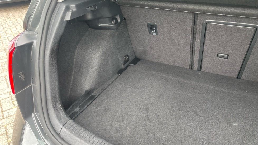 Volkswagen Golf 1.4 TSI SE 5dr DSG Petrol Hatchback - Image 21