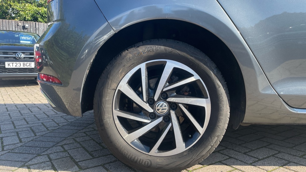 Volkswagen Golf 1.6 TDI Match 5dr Diesel Hatchback - Image 7