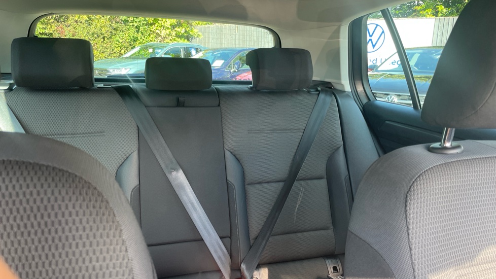 Volkswagen Golf 1.6 TDI Match 5dr Diesel Hatchback - Image 34