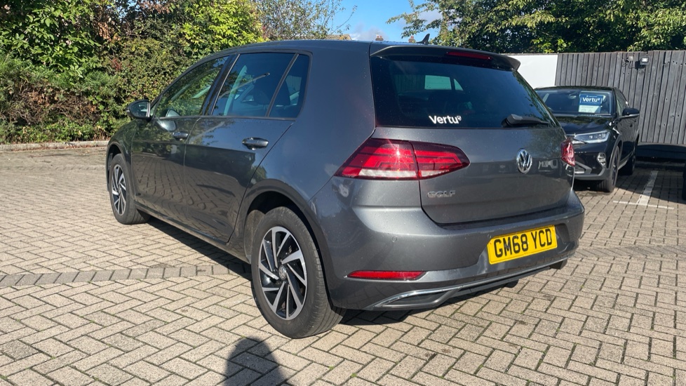Volkswagen Golf 1.6 TDI Match 5dr Diesel Hatchback - Image 40