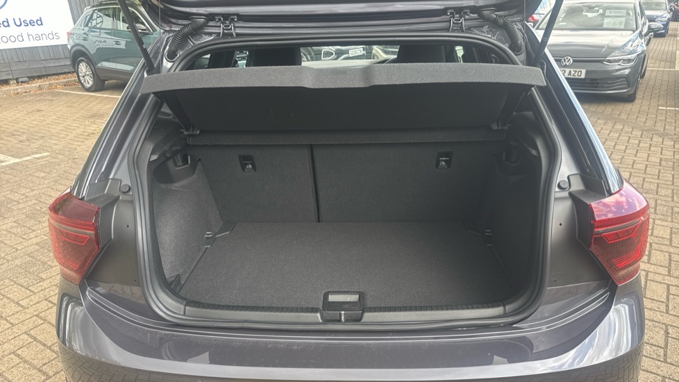 Volkswagen Polo 1.0 TSI 115 Black Edition 5dr DSG Petrol Hatchback - Image 20