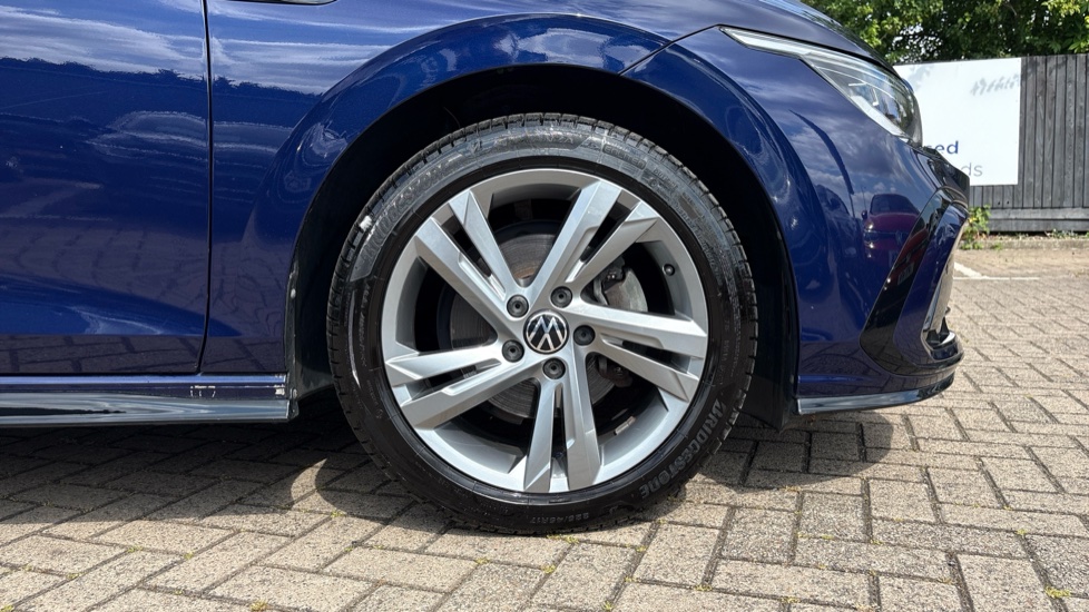 Volkswagen Golf 1.5 eTSI 150 R-Line 5dr DSG Petrol Hatchback - Image 5