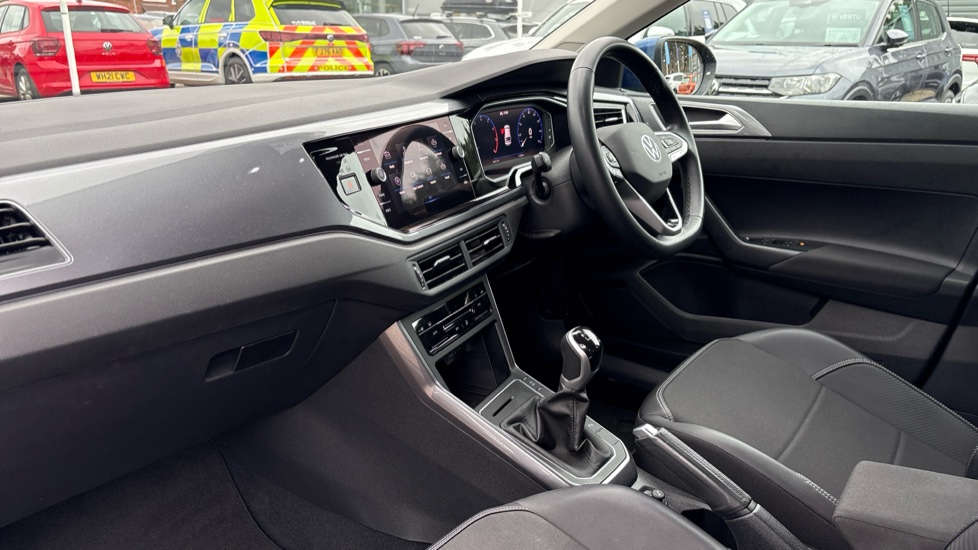 Volkswagen Taigo 1.0 TSI 110 Style 5dr Petrol Hatchback - Image 2