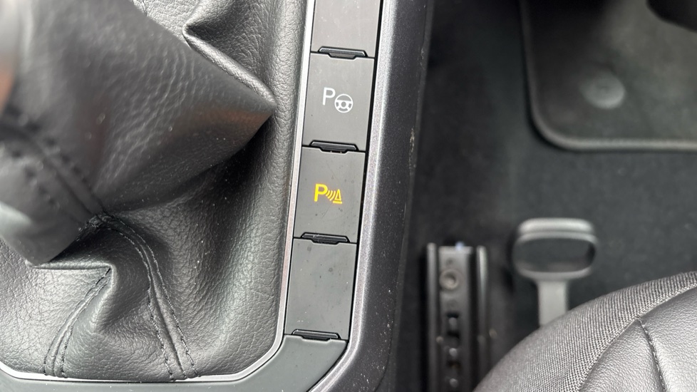 Volkswagen Taigo 1.0 TSI 110 Style 5dr Petrol Hatchback - Image 25