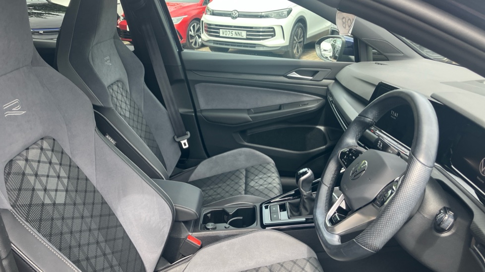 Volkswagen Golf 1.5 TSI R-Line 5dr Petrol Hatchback - Image 15
