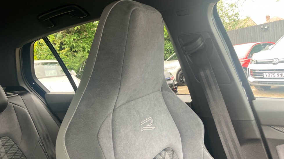 Volkswagen Golf 1.5 TSI R-Line 5dr Petrol Hatchback - Image 25