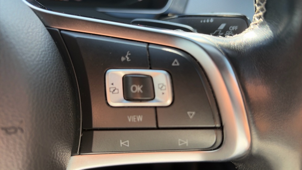 Volkswagen Arteon 2.0 TSI R-Line 5dr DSG Petrol Hatchback - Image 18