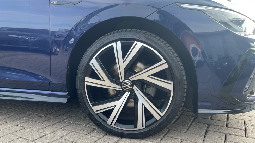 Volkswagen Golf 1.5 TSI 150 R-Line 5dr Petrol Hatchback - Image 5