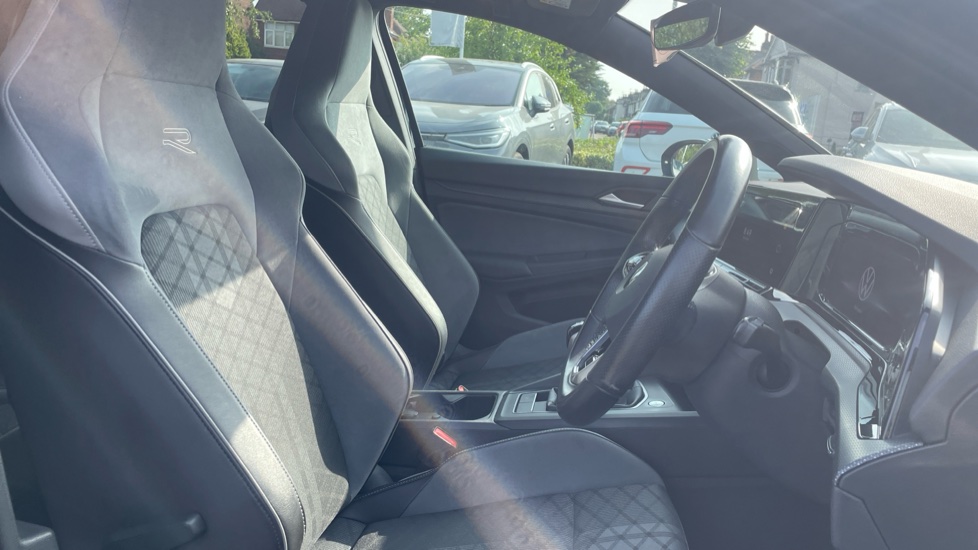 Volkswagen Golf 1.5 TSI 150 R-Line 5dr Petrol Hatchback - Image 15