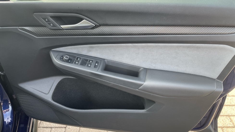 Volkswagen Golf 1.5 TSI 150 R-Line 5dr Petrol Hatchback - Image 19