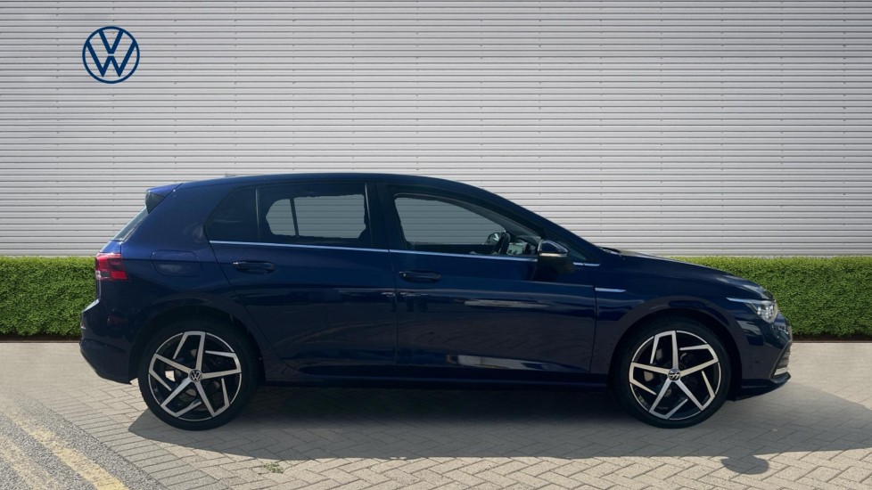 Volkswagen Golf 1.5 eTSI Style 5dr DSG Petrol Hatchback - Image 4