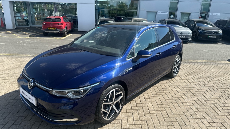 Volkswagen Golf 1.5 eTSI Style 5dr DSG Petrol Hatchback - Image 28
