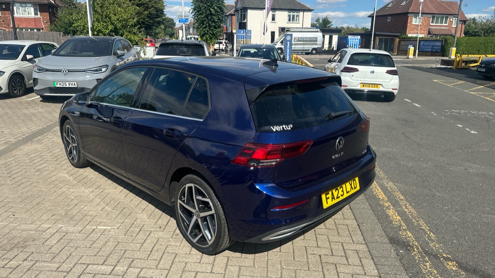 Volkswagen Golf 1.5 eTSI Style 5dr DSG Petrol Hatchback - Image 30