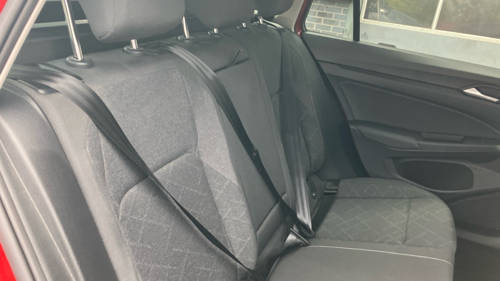 Volkswagen Golf 1.0 eTSI Life 5dr DSG Petrol Estate - Image 16