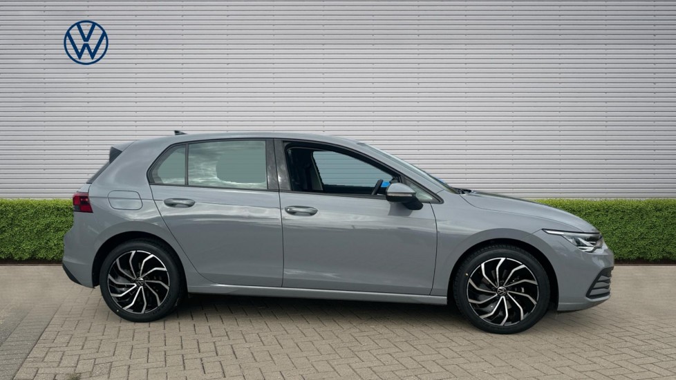 Volkswagen Golf 1.5 eTSI 150 Life 5dr DSG Petrol Hatchback - Image 4