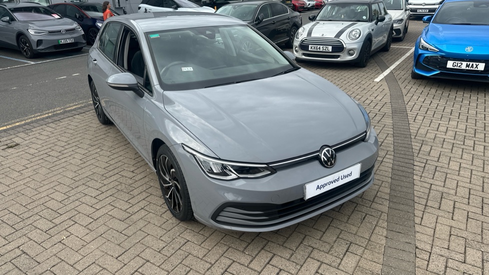 Volkswagen Golf 1.5 eTSI 150 Life 5dr DSG Petrol Hatchback - Image 28