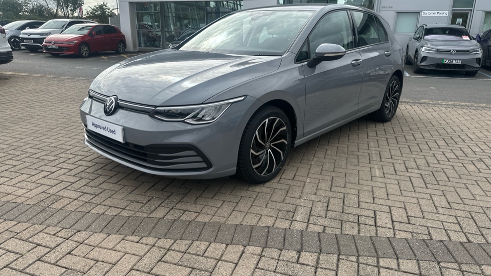 Volkswagen Golf 1.5 eTSI 150 Life 5dr DSG Petrol Hatchback - Image 31