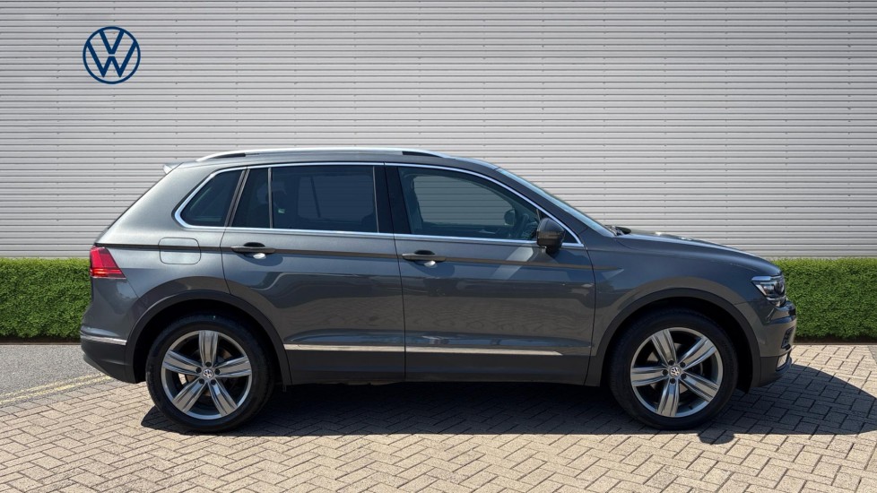 Volkswagen Tiguan 2.0 TDi 150 4Motion SEL 5dr Diesel Estate - Image 4