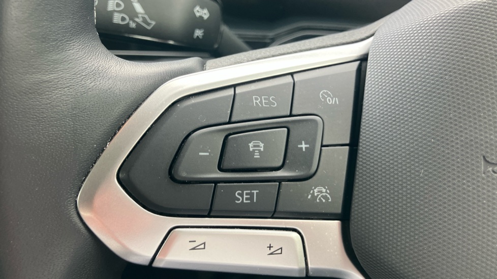 Volkswagen Polo 1.0 TSI Life 5dr Petrol Hatchback - Image 17