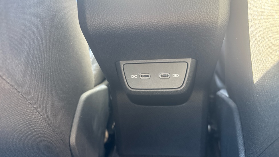 Volkswagen Polo 1.0 TSI Life 5dr Petrol Hatchback - Image 37