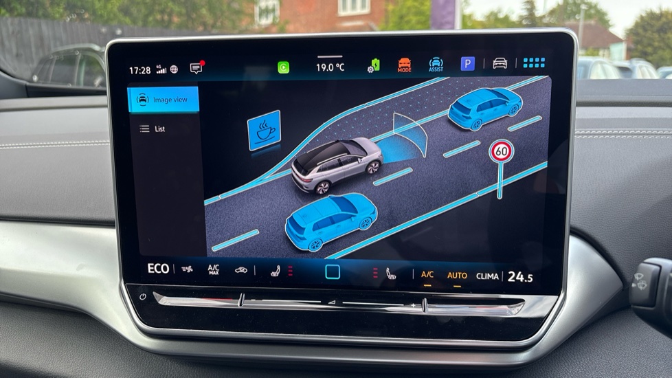 Volkswagen ID.4 125kW Match Pure 52kWh 5dr Auto [19'' Alloys] Electric Estate - Image 24