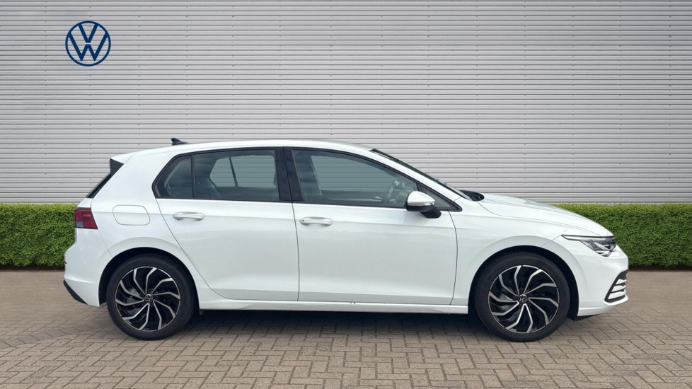 Volkswagen Golf 1.5 eTSI 150 Life 5dr DSG Petrol Hatchback - Image 4