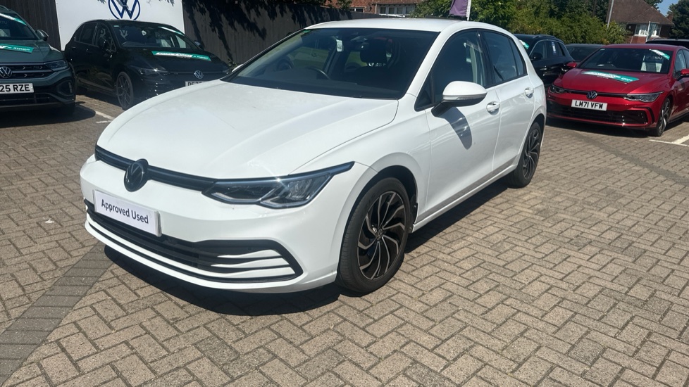 Volkswagen Golf 1.5 eTSI 150 Life 5dr DSG Petrol Hatchback - Image 28