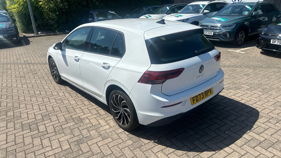Volkswagen Golf 1.5 eTSI 150 Life 5dr DSG Petrol Hatchback - Image 29